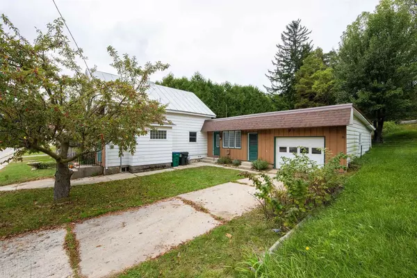 Mishicot, WI 54228,217 RANDOLPH STREET