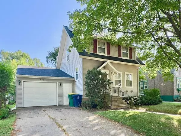 1872 FARLIN AVENUE, Green Bay, WI 54302