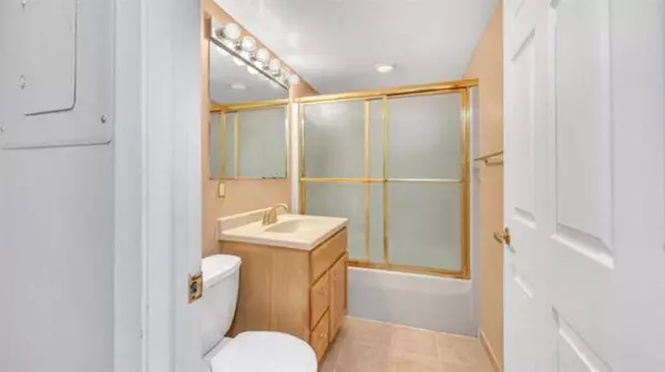 Sheboygan, WI 53081,1106 S 7TH STREET #2