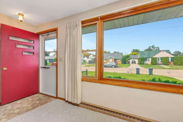 Neenah, WI 54956,214 W PECKHAM STREET