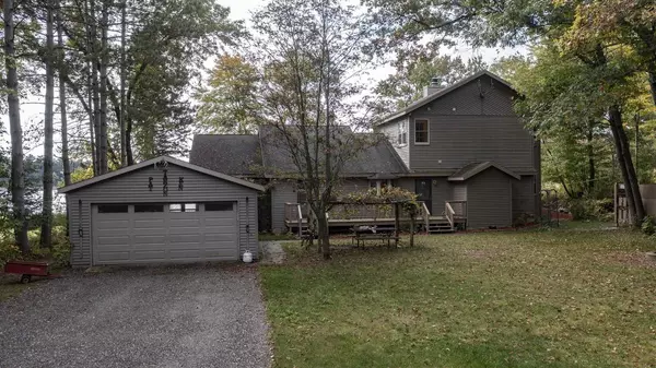 Iola, WI 54945,E1501 PENNY LANE