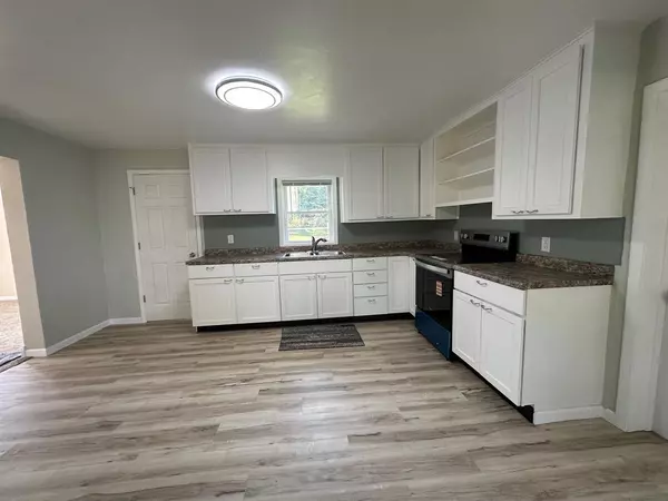 Menominee, MI 49858,N2238 S R-1 LANE