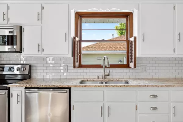 Kaukauna, WI 54130,325 E 17TH STREET