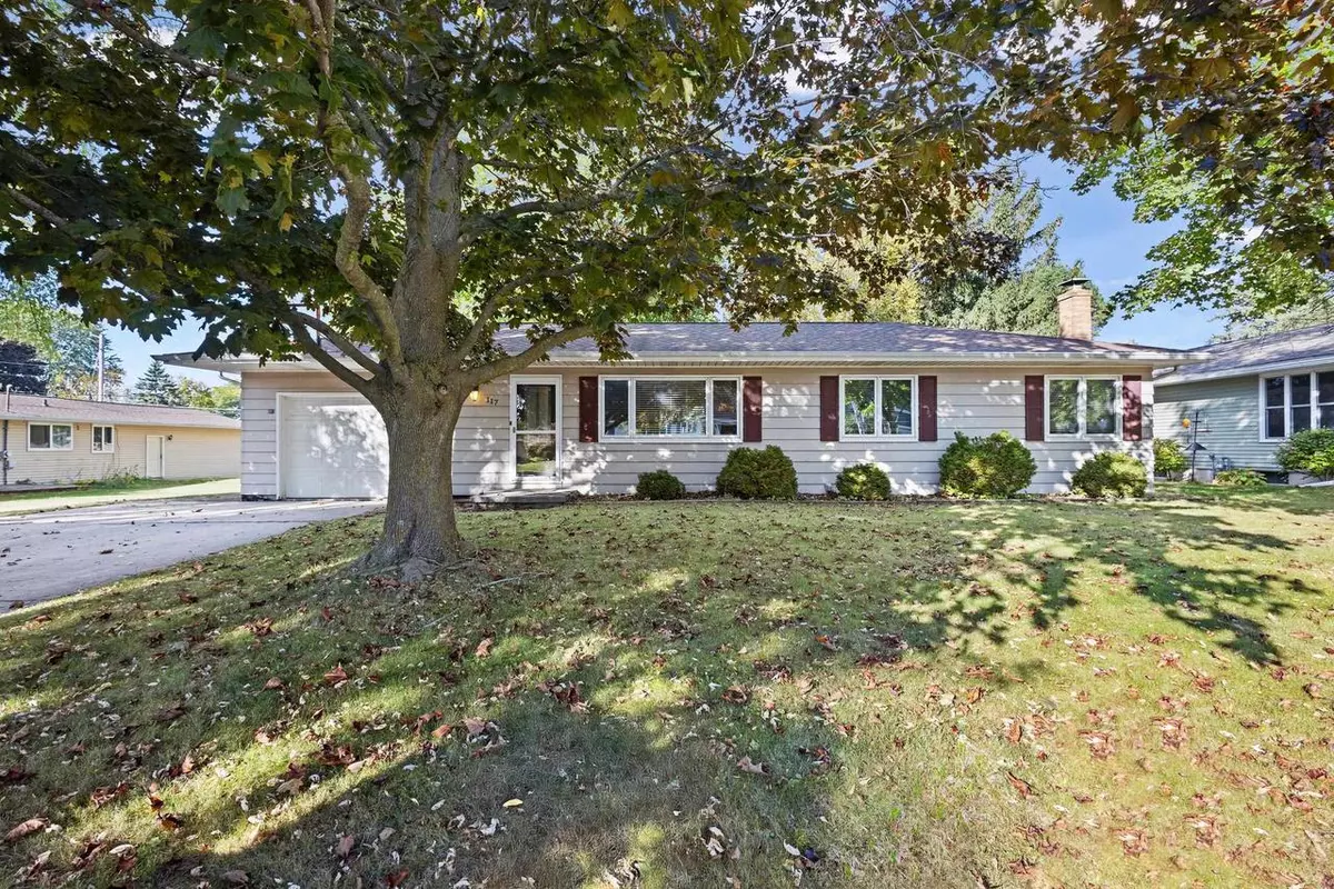 Sturgeon Bay, WI 54235,117 N 16TH PLACE