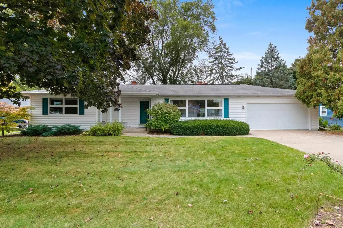 Neenah, WI 54956,1061 KALFAHS STREET