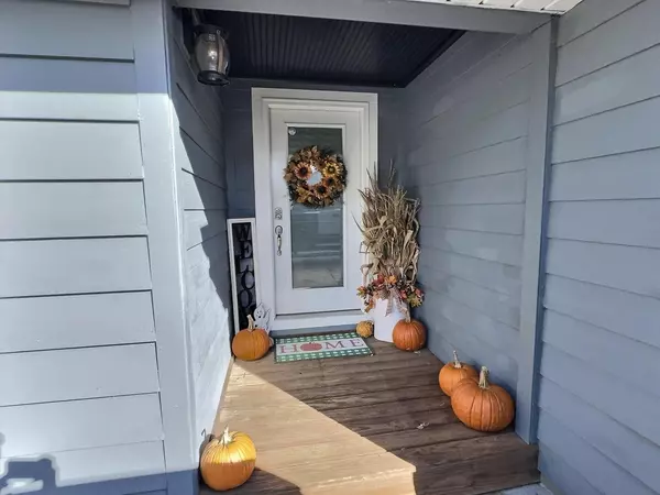 Van Dyne, WI 54979,N9017 LAKESHORE DRIVE