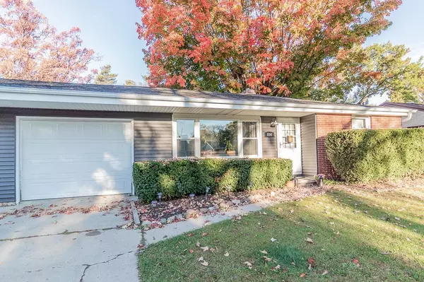 Green Bay, WI 54304,806 SUNNY LANE