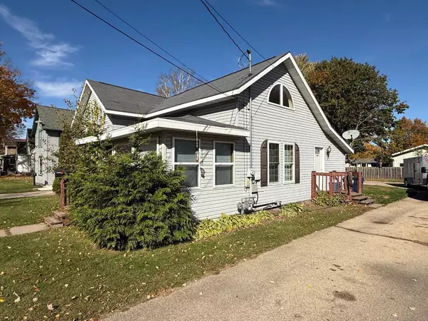 Clintonville, WI 54929,98 10TH STREET