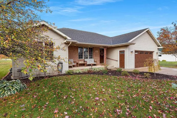 Pulaski, WI 54162,381 FALCON DRIVE