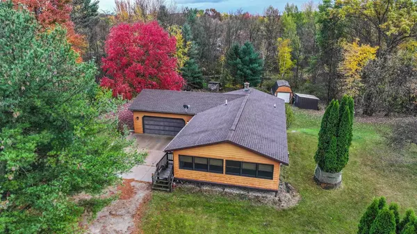 Waupaca, WI 54981,N1074 COUNTY HIGHWAY E