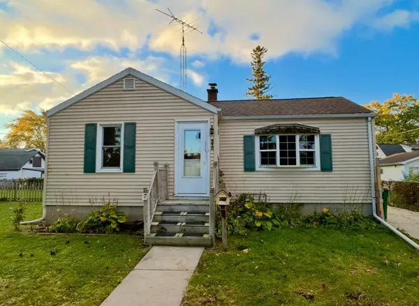 372 EVERGREEN AVENUE, Fond Du Lac, WI 54935