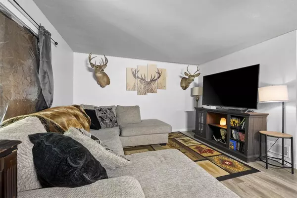 Marinette, WI 54143,123 TERRACE AVENUE