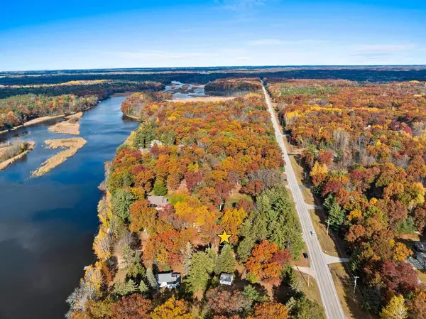 Peshtigo, WI 54157,N3221 RIGHT OF WAY ROAD