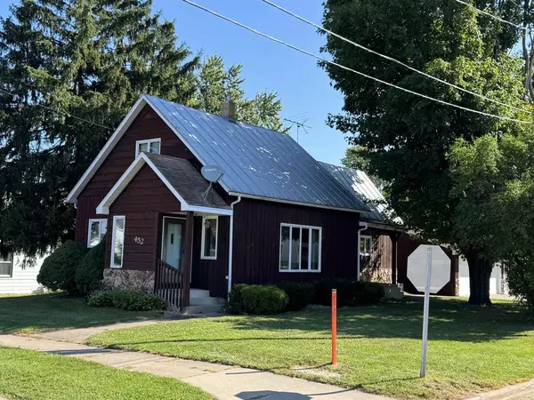 Manawa, WI 54949,452 MILL STREET