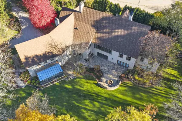 Hobart, WI 54155,1250 THAYER TRAIL