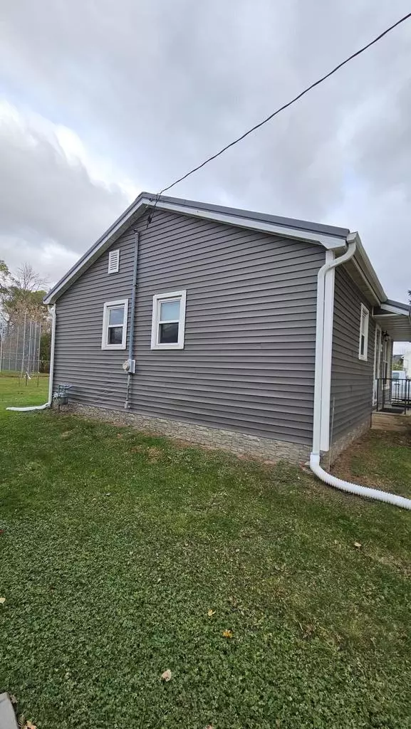 Berlin, WI 54923,355 SW CERESCO STREET