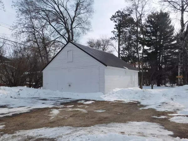 Menomonie, WI 54751,502 14th Ave