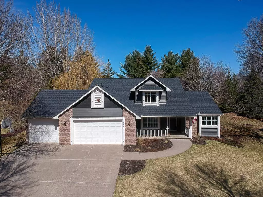 River Falls, WI 54022,2291 Golf View Dr