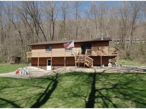 601 N Public St, Elmwood, WI 54740