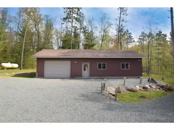 Spooner, WI 54801,N8610 Deer Hollow Ln