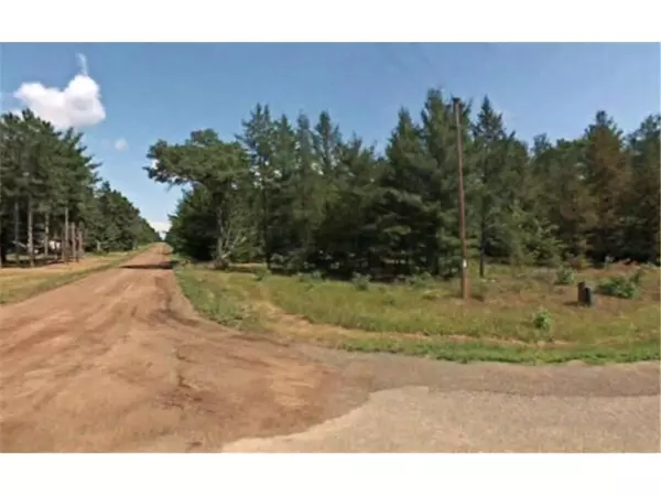 24208 Phantom Lake Rd, Grantsburg, WI 54840