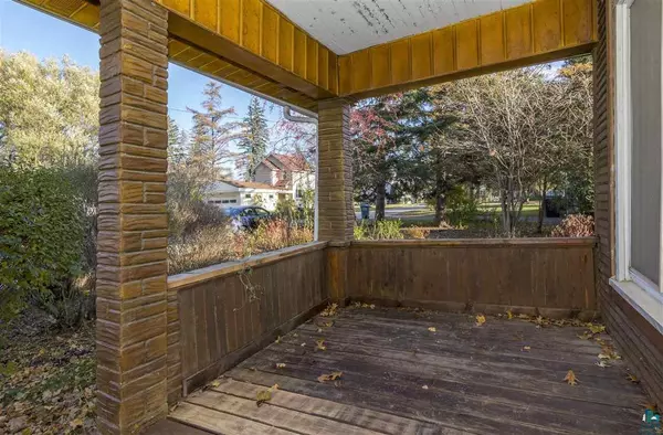 Superior, WI 54880,606 E 9th St