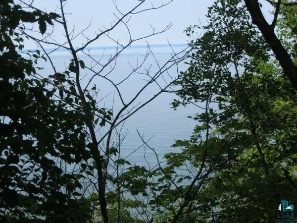 xxxx Bark Point Rd, Herbster, WI 54844