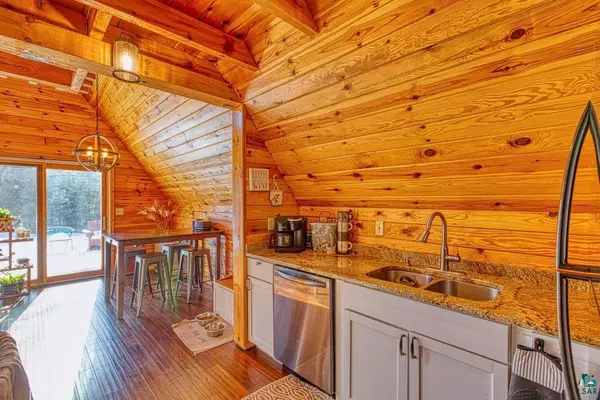 South Range, WI 54874,6736 E County Rd B