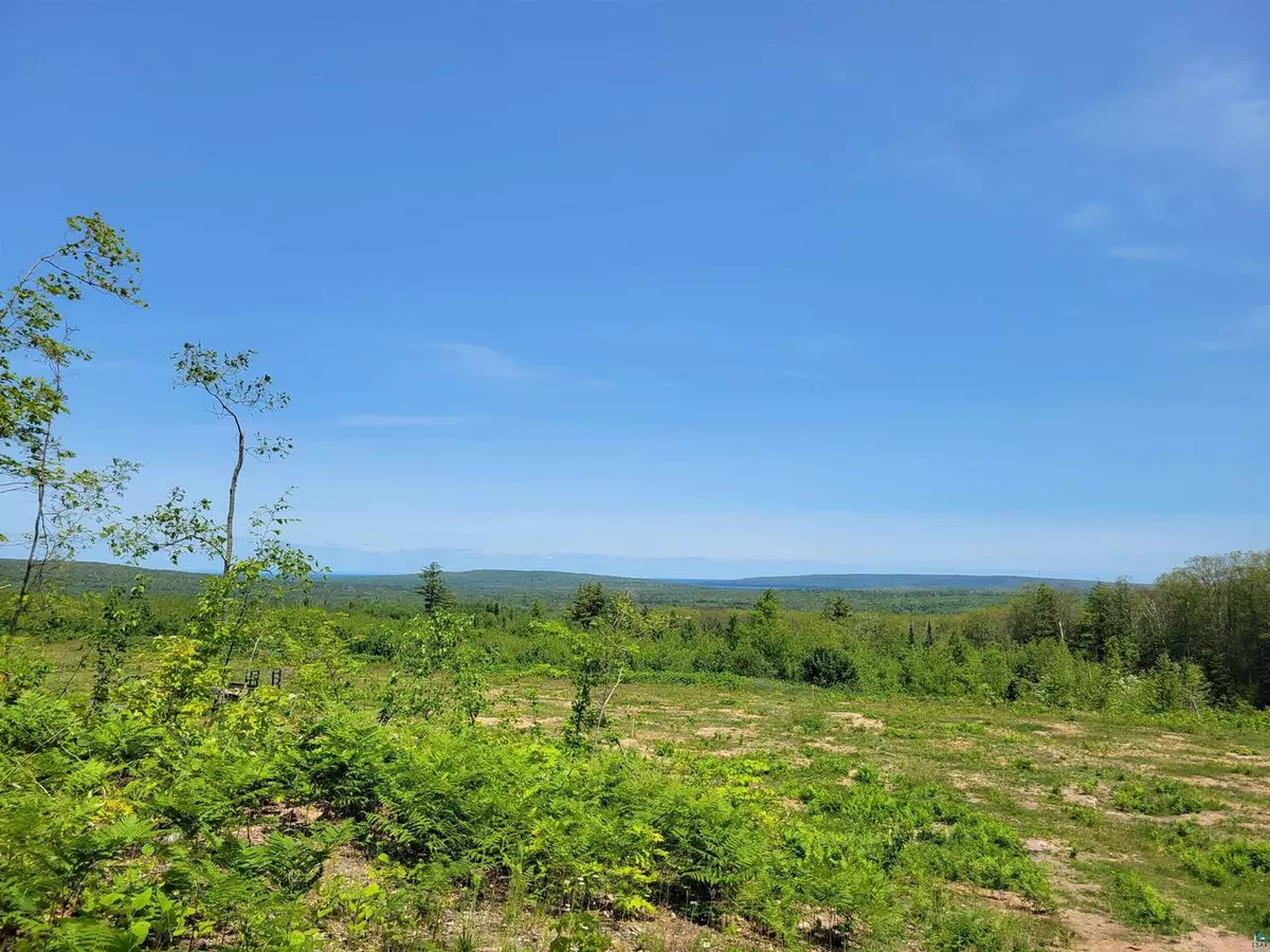 Bayfield, WI 54814,88xxx Mariner Mile