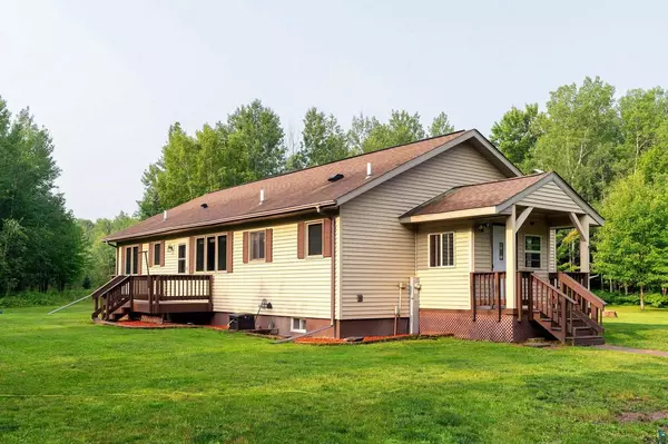 6343 S Hines Rd, South Range, WI 54874