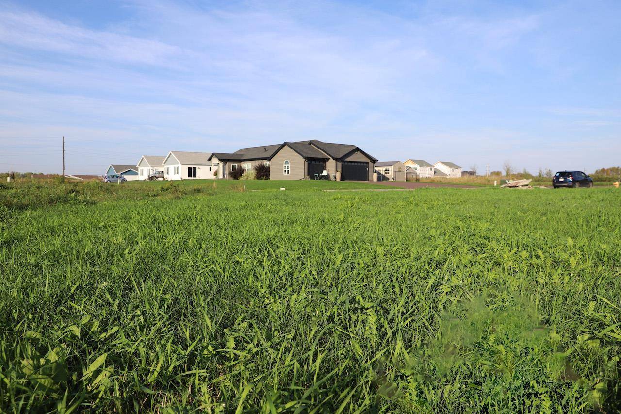 Superior, WI 54880,14 Spartan Circle Dr