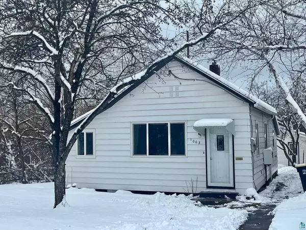 1003 E Front St, Ashland, WI 54806