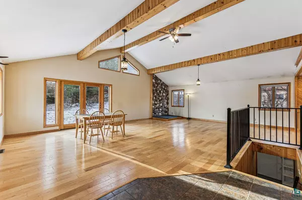 Mellen, WI 54546,427 Lake Dr