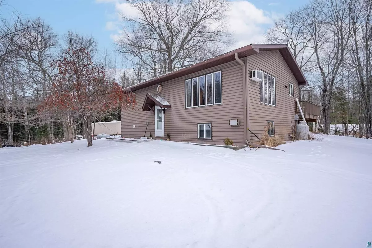 Superior, WI 54880,6949 S County Rd A