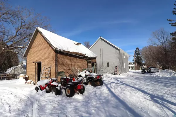 Ashland, WI 54806,323 14th Ave W