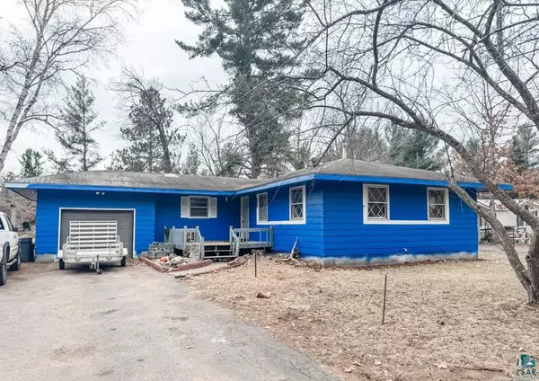 201 W 7th Ave, Minong, WI 54859