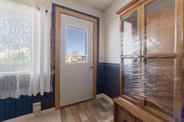 Superior, WI 54880,1906 E 3rd St