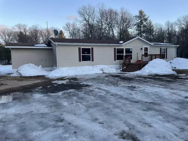 4885 N Bear Paw Rd, Iron River, WI 54847