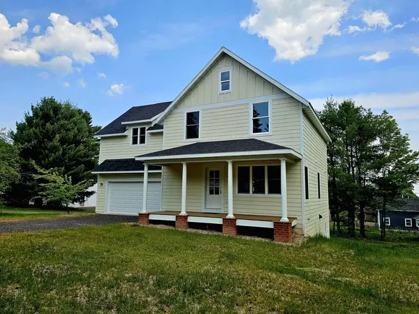 2 S 8th St, Bayfield, WI 54814