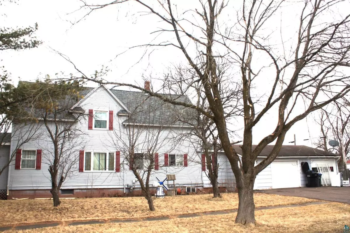 Superior, WI 54880,202 E 8th St