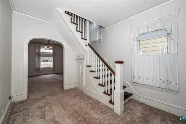 Superior, WI 54880,2330 Banks Ave