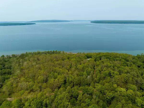 3392 North Shore Rd, La Pointe, WI 54850