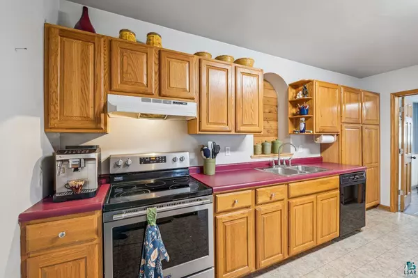 Ashland, WI 54806,514 11th Ave E