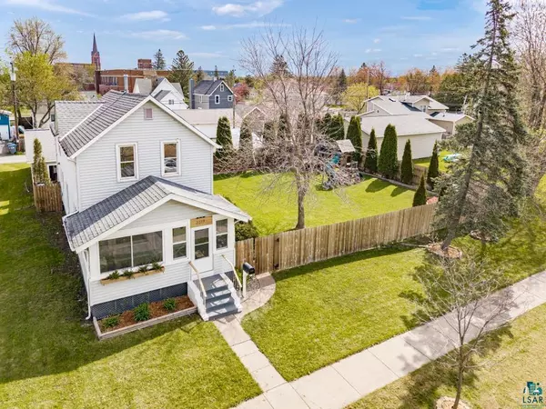 2317 E 8th St, Superior, WI 54880