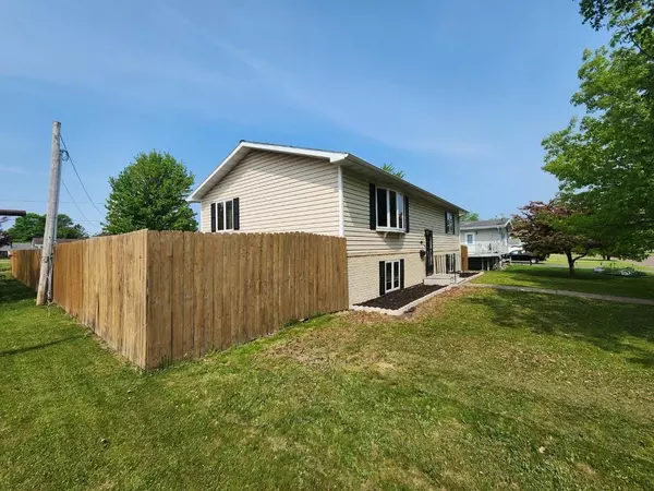 Ashland, WI 54806,1011 Willis Ave