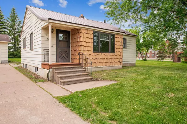 1613 Ellis Ave, Ashland, WI 54806