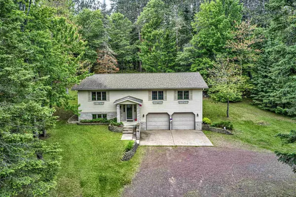 10811 S Patterson Rd, Solon Springs, WI 54873