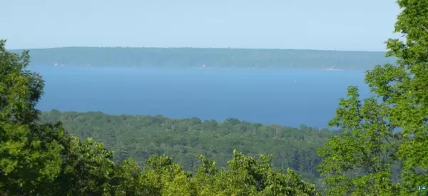 83xxx Ashwabay Heights Rd, Bayfield, WI 54814