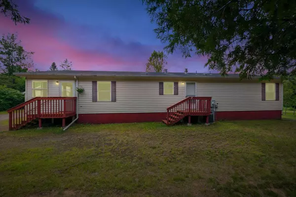 1020 W Bayfield St, Washburn, WI 54891