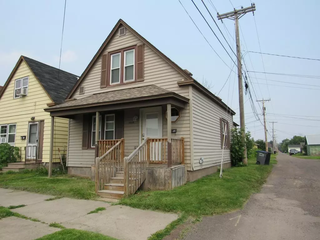 Superior, WI 54880,1013 N 8th St